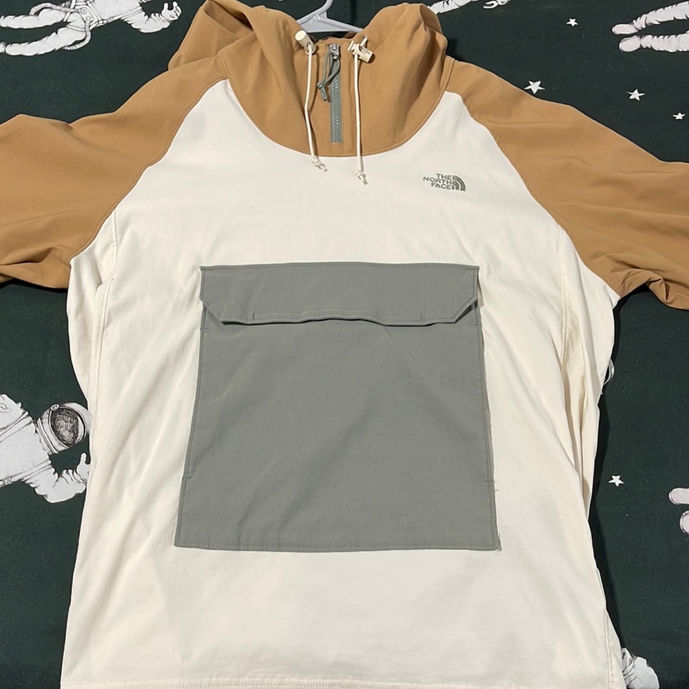 North Face Windbreaker - Size L - Tan